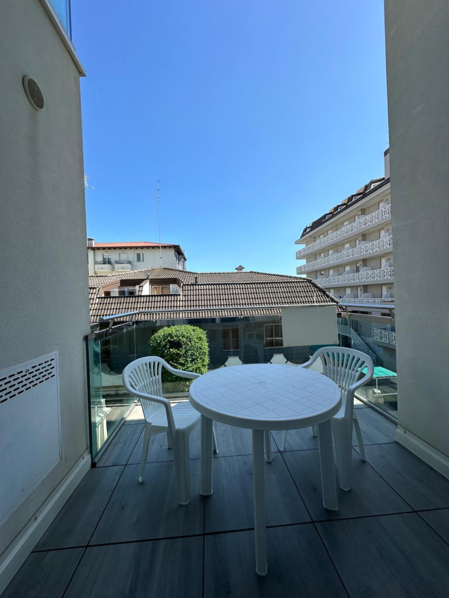 Suite Marconi - Agenzia Cocal กาออร์เล ภายนอก รูปภาพ